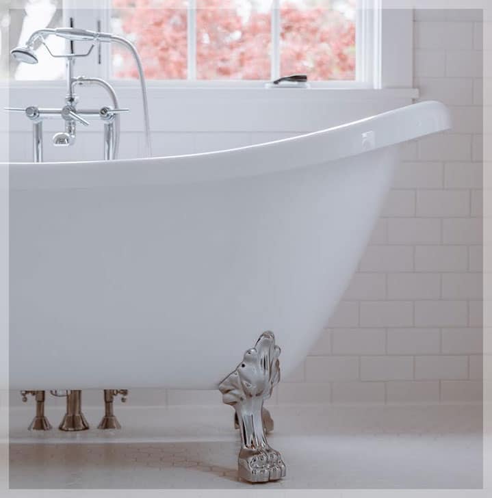 view of a bathtub